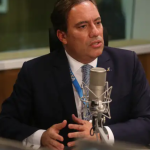 Pedro Duarte Guimarães analisa o impacto econômico da Copa do Mundo nas cidades‑sede, destacando os principais desafios e oportunidades gerados.