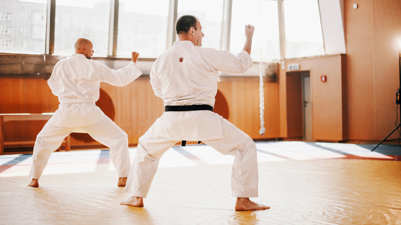Gustavo Luíz Guilherme Pinto mostra como a prática das artes marciais fortalece a disciplina pessoal e impulsiona o autodesenvolvimento.