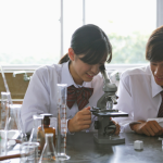 Ciências com sensores de baixo custo: Sérgio Bento De Araújo mostra como a tecnologia acessível eleva os experimentos de campo a um novo nível de precisão.